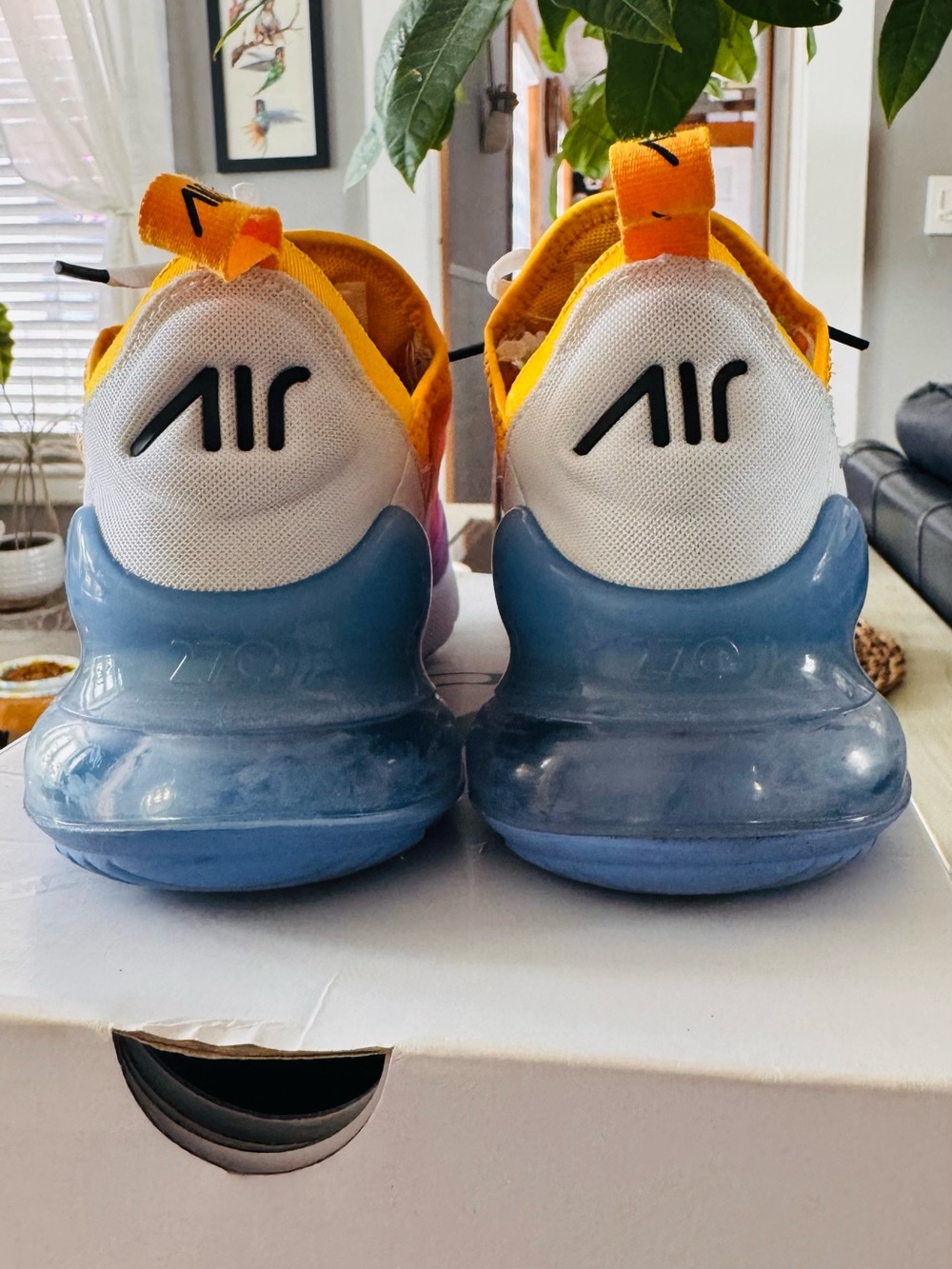 Nike Women’s  — Purple, Pink & Orange.  W Air 270 Max Size W 6 1/2 - Picture 2 of 7